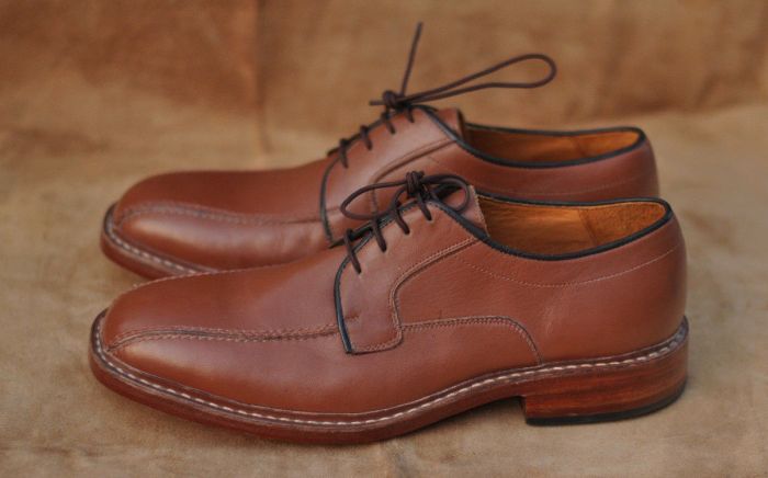 Mens leather dress shoes with leather soles